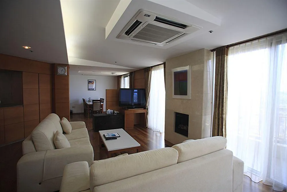 Sono Belle Jeju Hotel 3*,